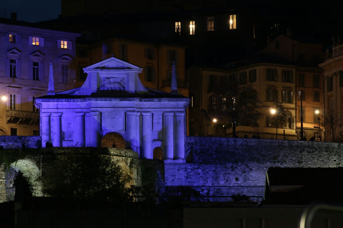 Bergamo_Porta_San_Giacomo_OK.jpg - 122,34 kB